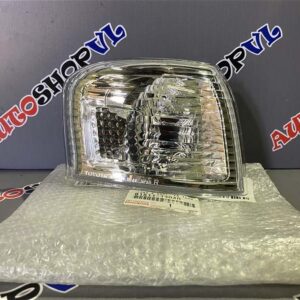 Габарит передний правый TOYOTA 81511-13040 / 8151113040