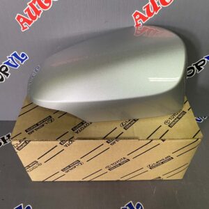 Крышка на зеркало правая TOYOTA 87915-52140-B0 / 8791552140B0