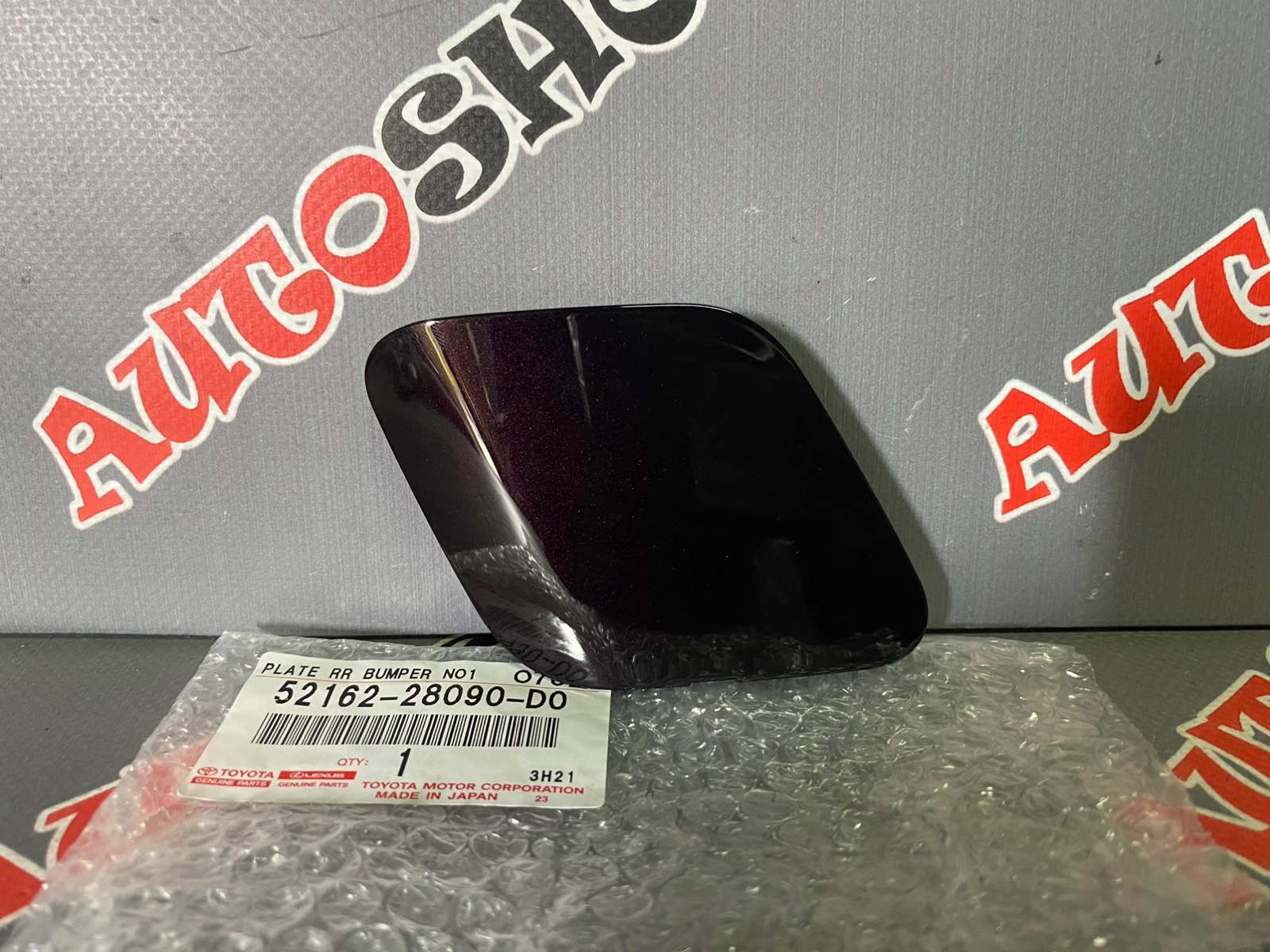 Заглушка заднего бампера TOYOTA 52162-28090-D0 / 5216228090D0