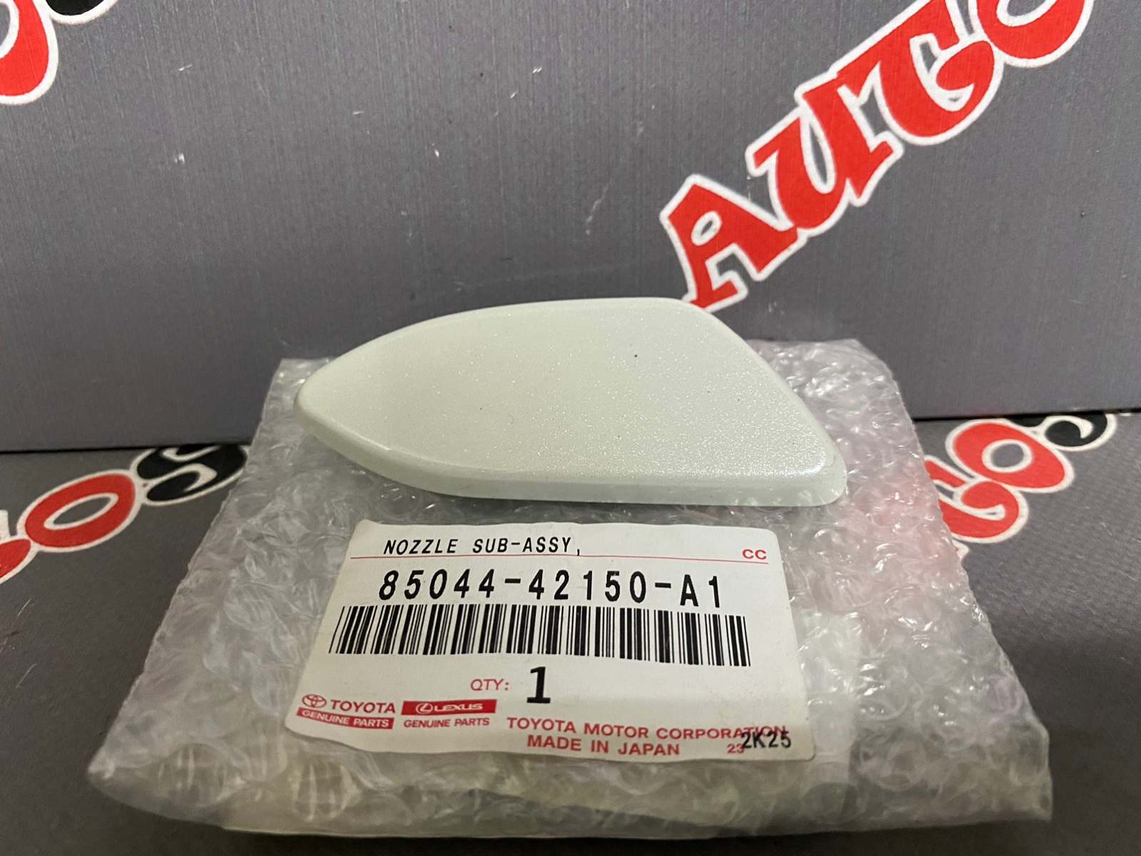 Крышка форсунки омывателя фар правая TOYOTA 85044-42150-A1 / 8504442150A1