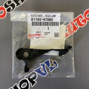 Крепление правой фары TOYOTA 81193-47080 / 8119347080