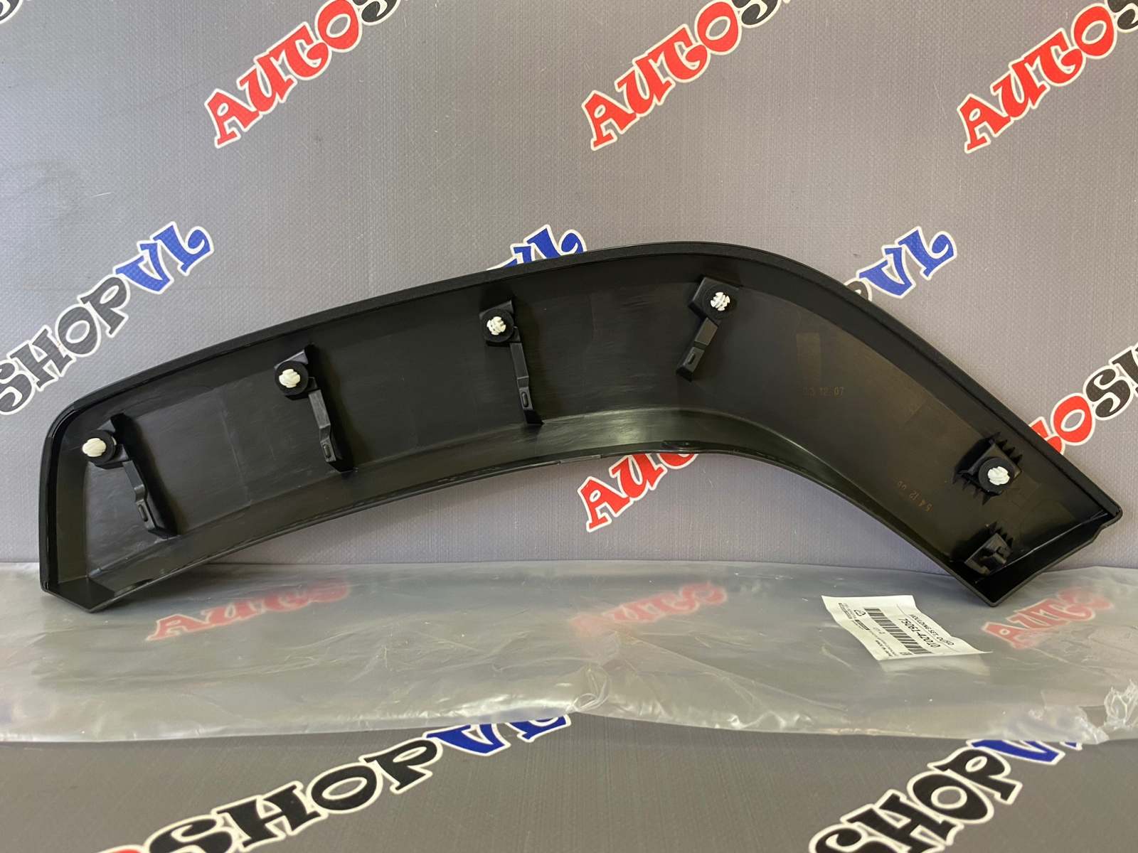 Накладка на дверь задняя правая TOYOTA 75061-42010 / 7506142010 — изображение 2