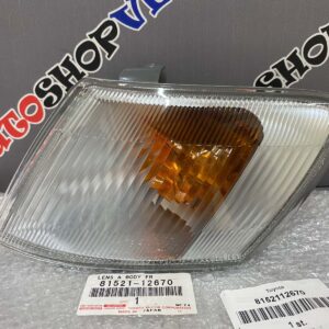 Габарит передний левый TOYOTA 81521-12670 / 8152112670