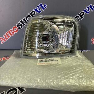 Габарит передний левый TOYOTA 81521-13040 / 8152113040