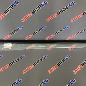 Молдинг двери передний правый TOYOTA 75711-60072 / 7571160072
