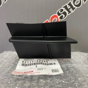 Заглушка переднего бампера правая TOYOTA 53117-58040 / 5311758040