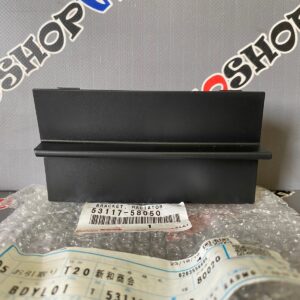 Заглушка переднего бампера правая TOYOTA 53117-58050 / 5311758050