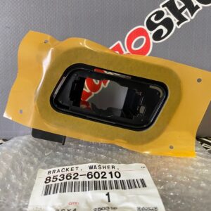 Кронштейн омывателя фар левый TOYOTA 85362-60210 / 8536260210