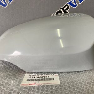 Крышка на зеркало правая TOYOTA 87915-0F911 / 879150F911