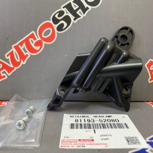 Крепление правой фары TOYOTA 81193-52080 / 8119352080