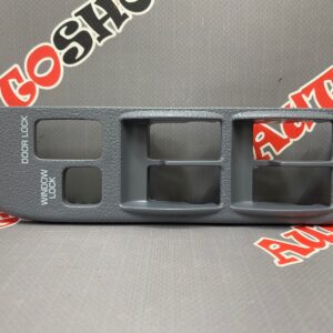 Накладка блока управления стеклоподъемниками передняя правая TOYOTA 74231-60040-B1 / 7423160040B1