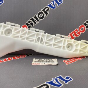 Крепление заднего бампера правое TOYOTA 52575-52130 / 5257552130