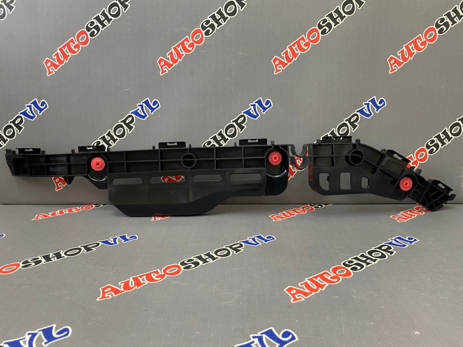 Крепление заднего бампера правое TOYOTA 52155-0E070 / 521550E070