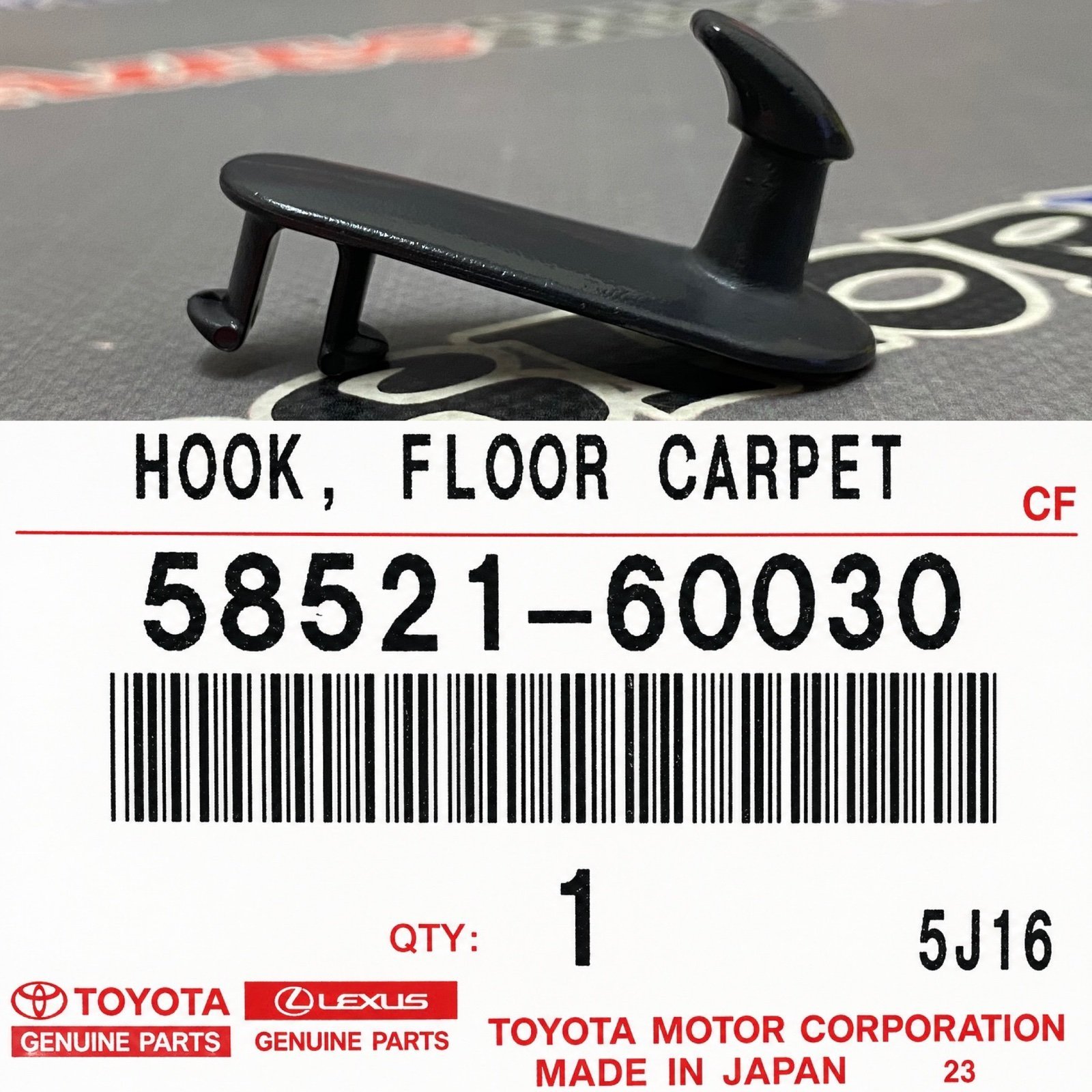 Клипса крепления коврика TOYOTA 58521-60030 / 5852160030